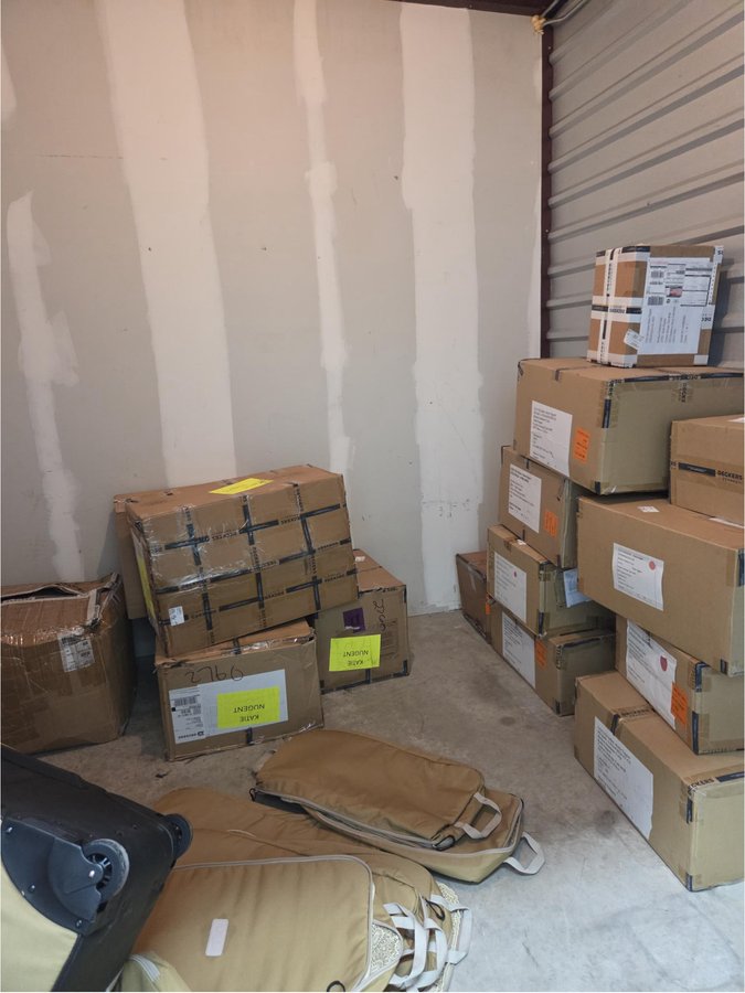 10 x 10 storage unit in Lakeland, FL