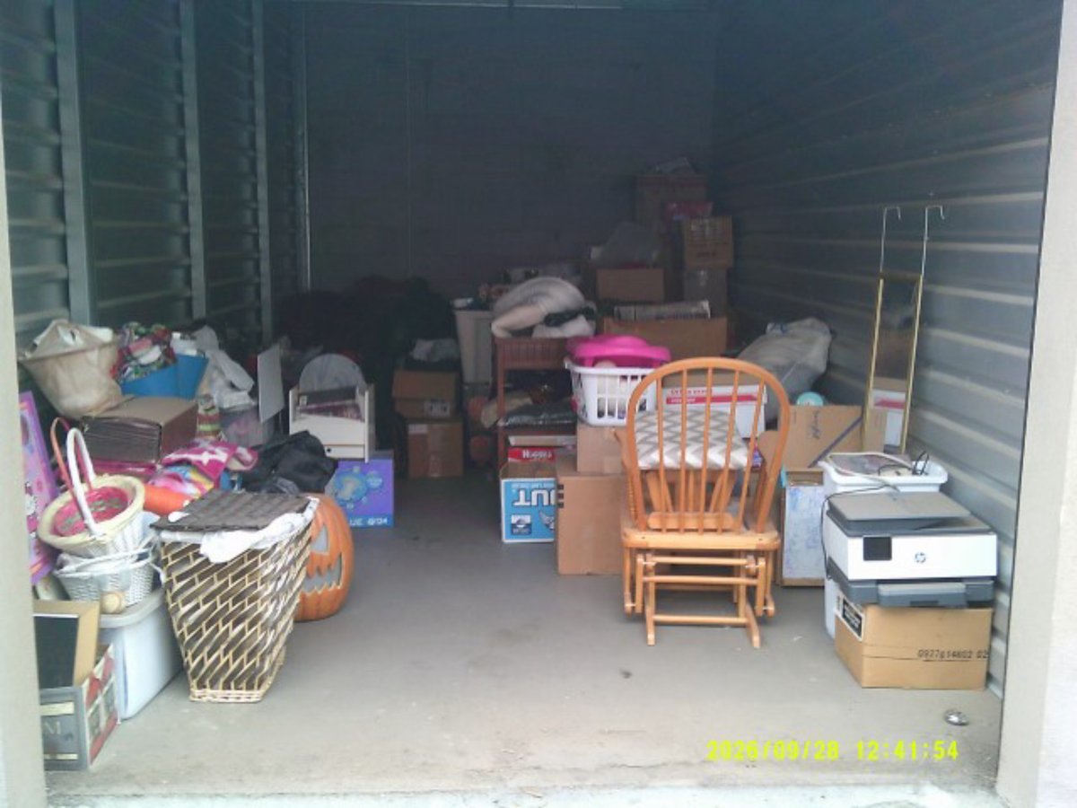 10 x 20 storage unit in Peoria, AZ