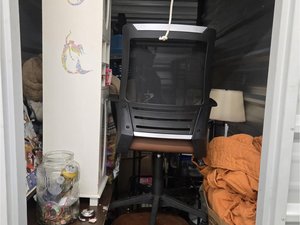 5 x 10 storage unit in Avenel, NJ