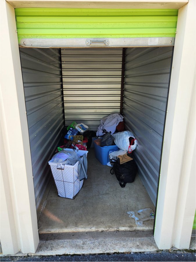 5 x 10 storage unit in Huntsville, AL