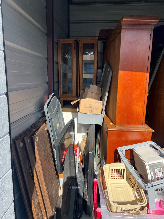 10 x 10 storage unit in Port Orchard, WA