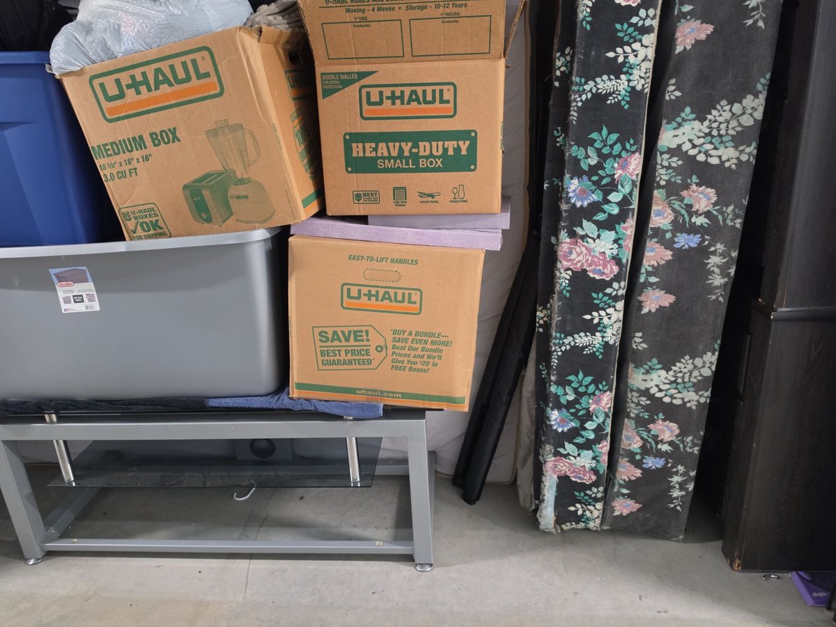 10 x 5 storage unit in Kansas City, MO