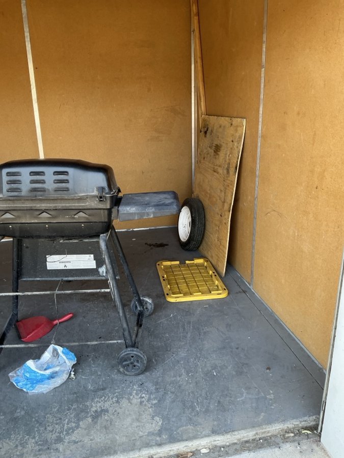 10 x 10 storage unit in Las Vegas, NV
