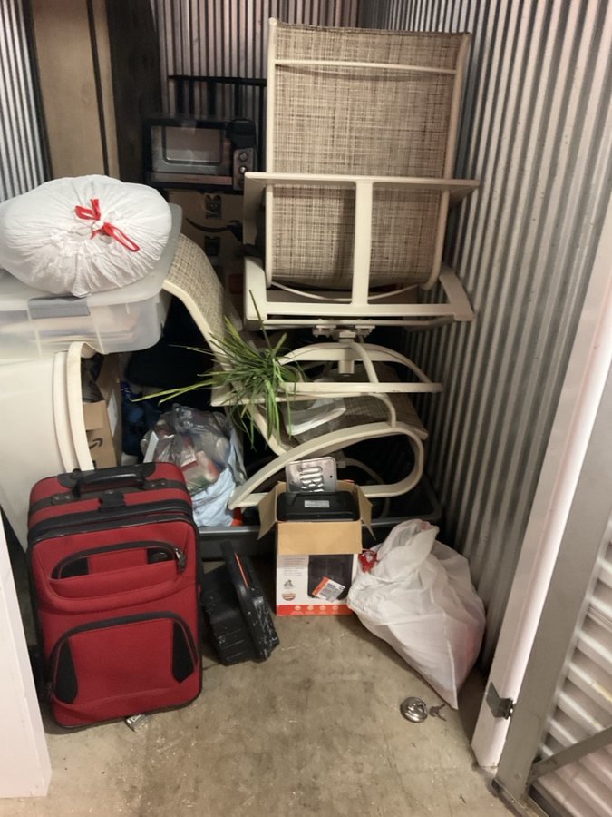 5 x 10 storage unit in Sarasota, FL