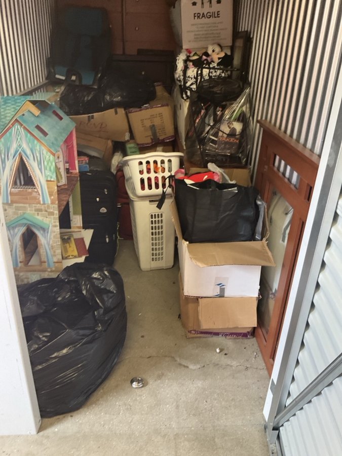 5 x 10 storage unit in Sarasota, FL