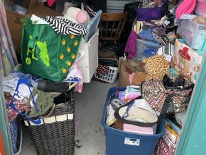 10 x 9 storage unit in Sarasota, FL
