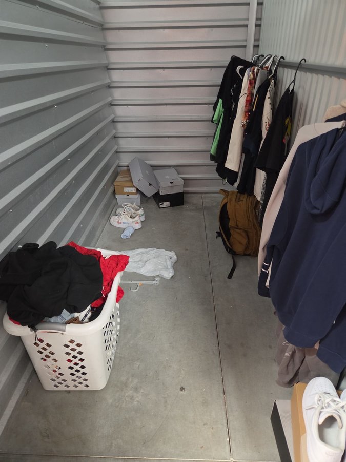 5 x 10 storage unit in Houston, TX