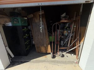 10 x 15 storage unit in Sun Valley, CA