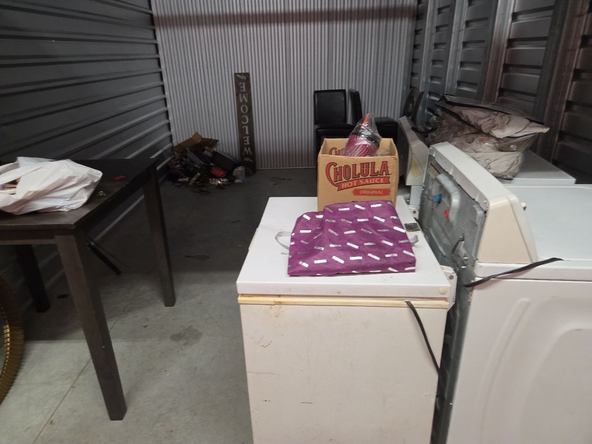 10 x 15 storage unit in Houston, TX