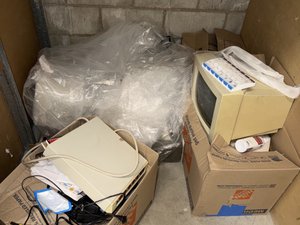 5 x 5 storage unit in Sun Valley, CA