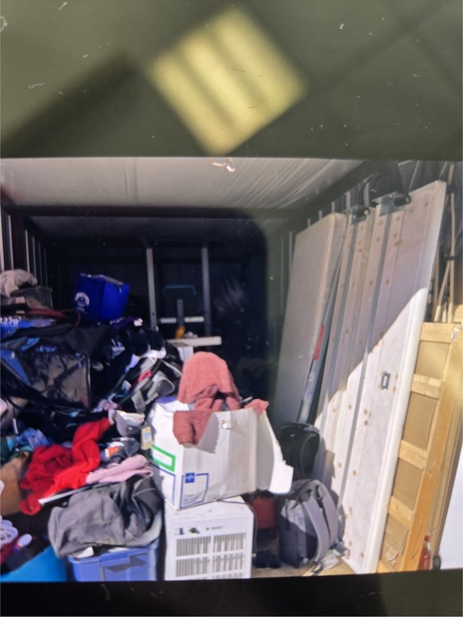 10 x 20 storage unit in Lansing, MI