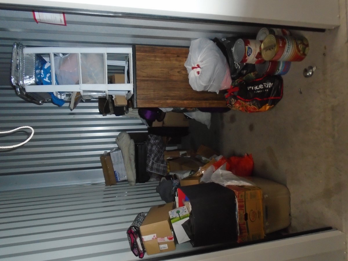 5 x 10 storage unit in Hamden, CT