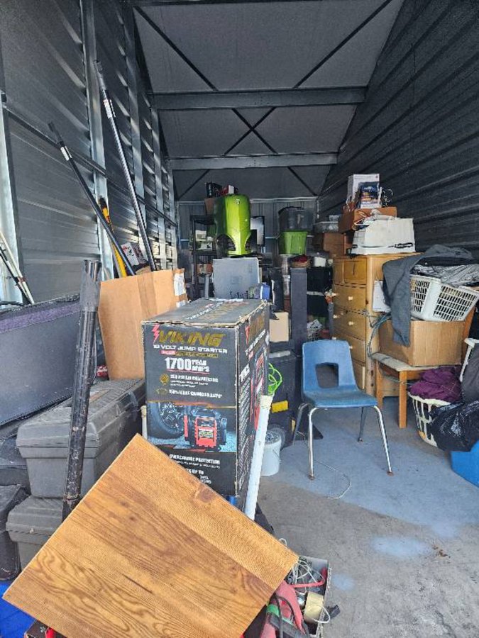 10 x 30 storage unit in Indianapolis, IN
