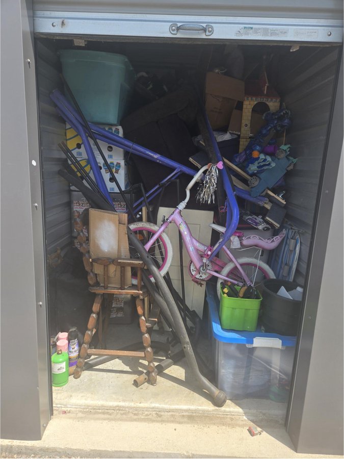 5 x 10 storage unit in Goshen, IN
