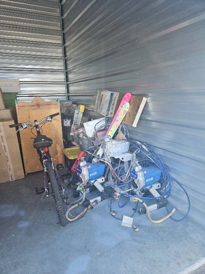 10 x 15 storage unit in Indianapolis, IN