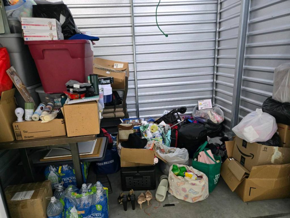 10 x 7 storage unit in Charleston, SC