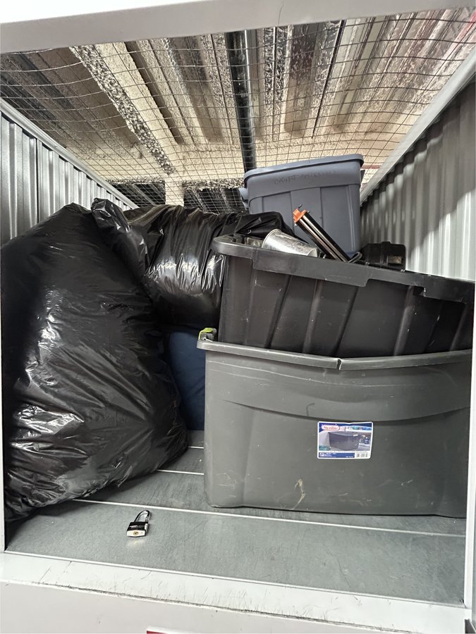 5 x 5 storage unit in Gaithersburg, MD