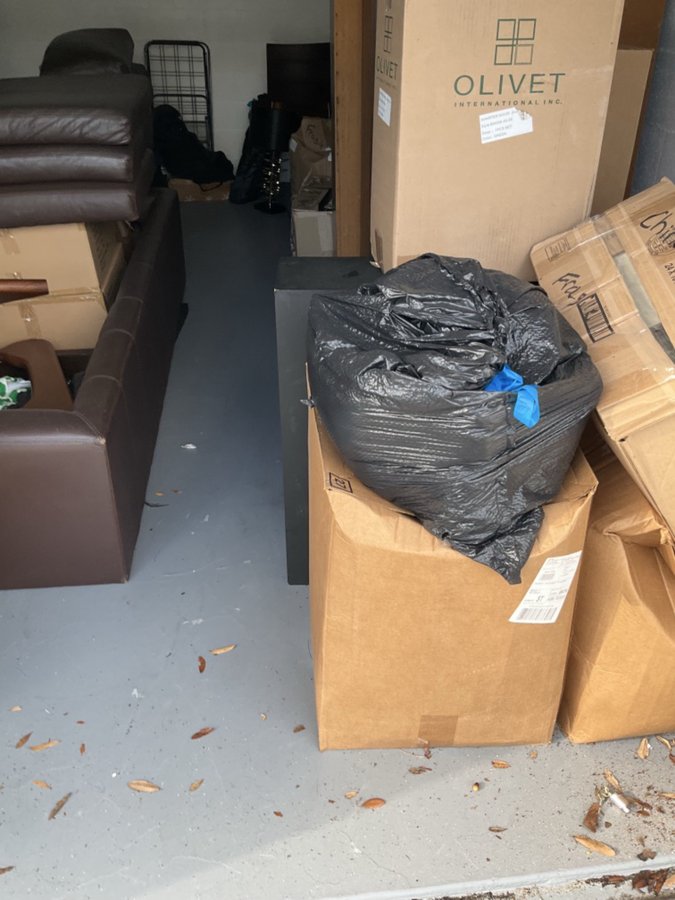 10 x 20 storage unit in Sarasota, FL