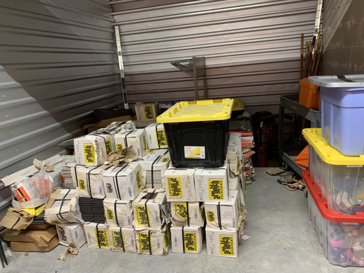 10 x 10 storage unit in Bradenton, FL