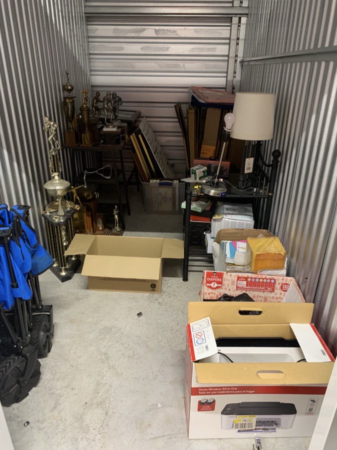 5 x 10 storage unit in Bradenton, FL