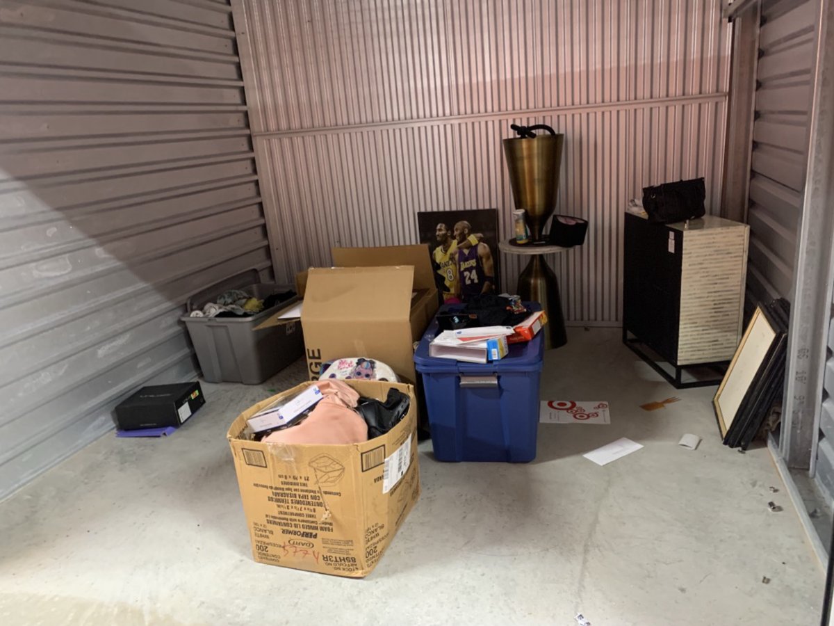 10 x 10 storage unit in Bradenton, FL