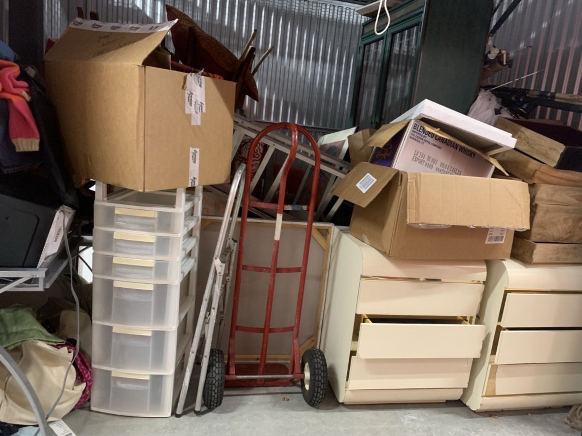 10 x 10 storage unit in Sarasota, FL
