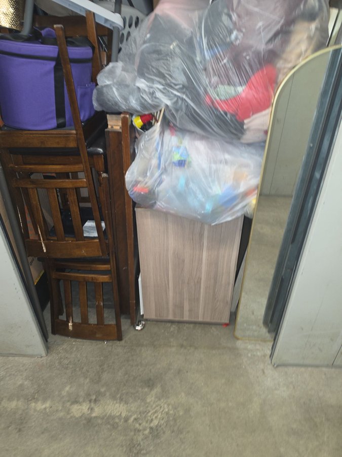 10 x 10 storage unit in Manchester, CT