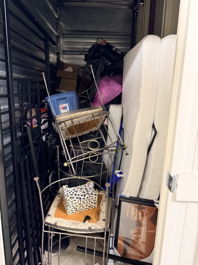 5 x 10 storage unit in Houston, TX