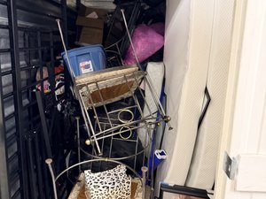 5 x 10 storage unit in Houston, TX