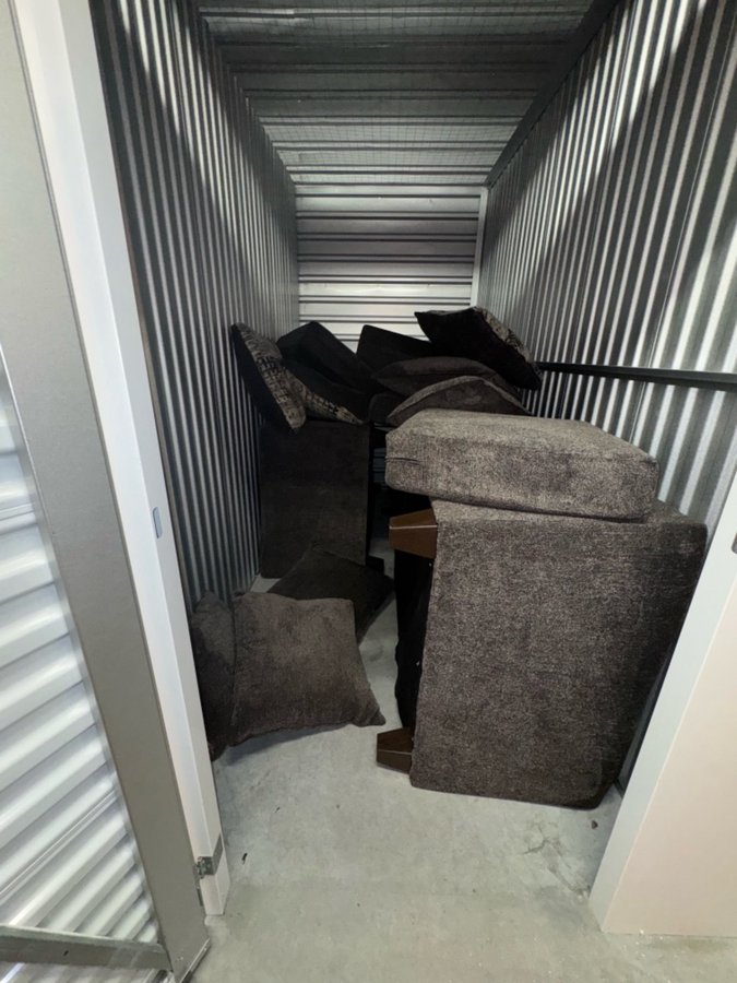 5 x 10 storage unit in Houston, TX