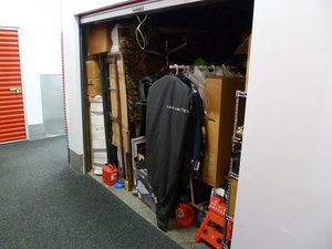 10 x 10 storage unit in Queens, NY