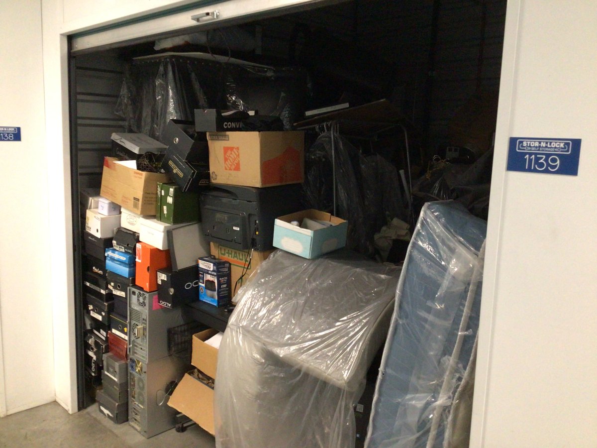 10 x 10 storage unit in Rancho Cucamonga, CA