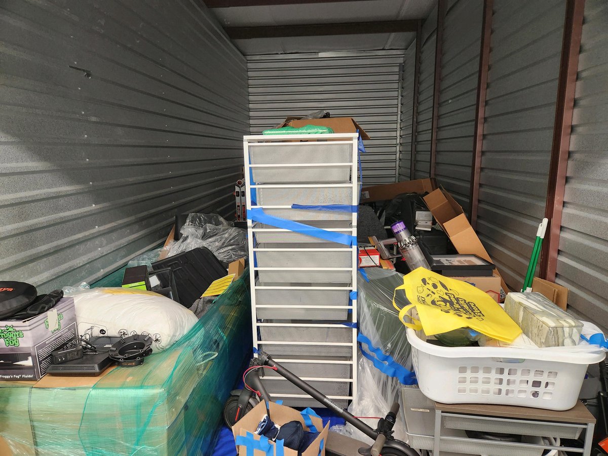 10 x 25 storage unit in East Windsor, NJ