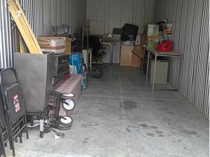 10 x 30 storage unit in Omaha, NE