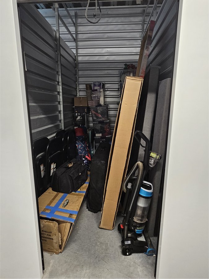 5 x 10 storage unit in Davenport, FL