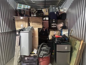 10 x 15 storage unit in Gaithersburg, MD