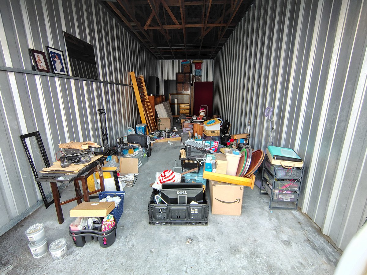 10 x 30 storage unit in Federal Way, WA