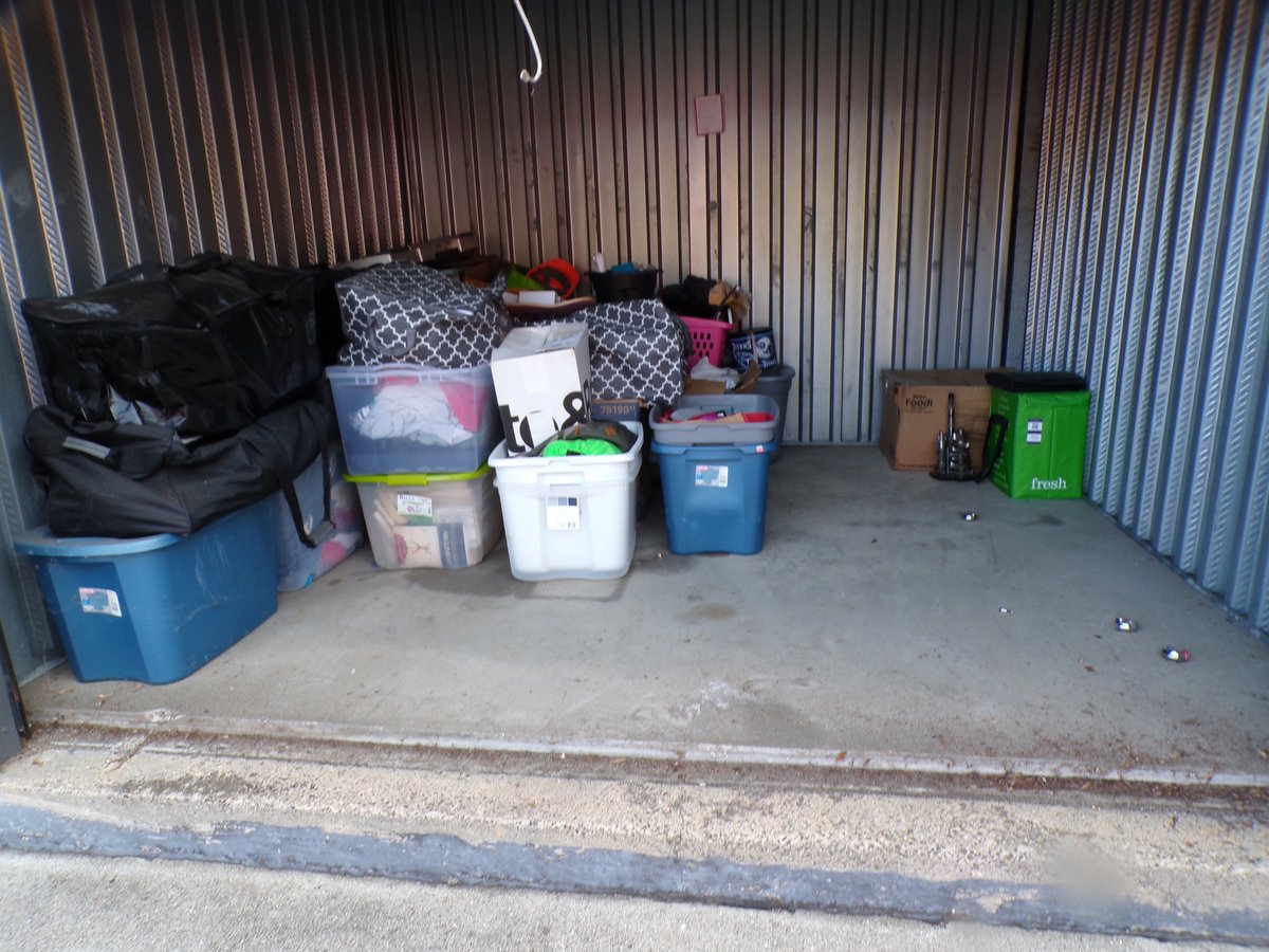 10 x 10 storage unit in Gales Ferry, CT