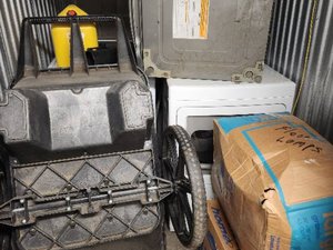 5 x 10 storage unit in Dallas, TX