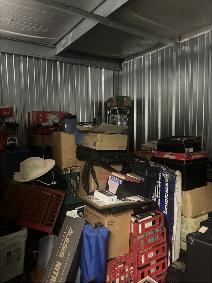 10 x 15 storage unit in Manchester, CT
