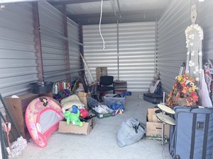 10 x 15 storage unit in Parrish, FL