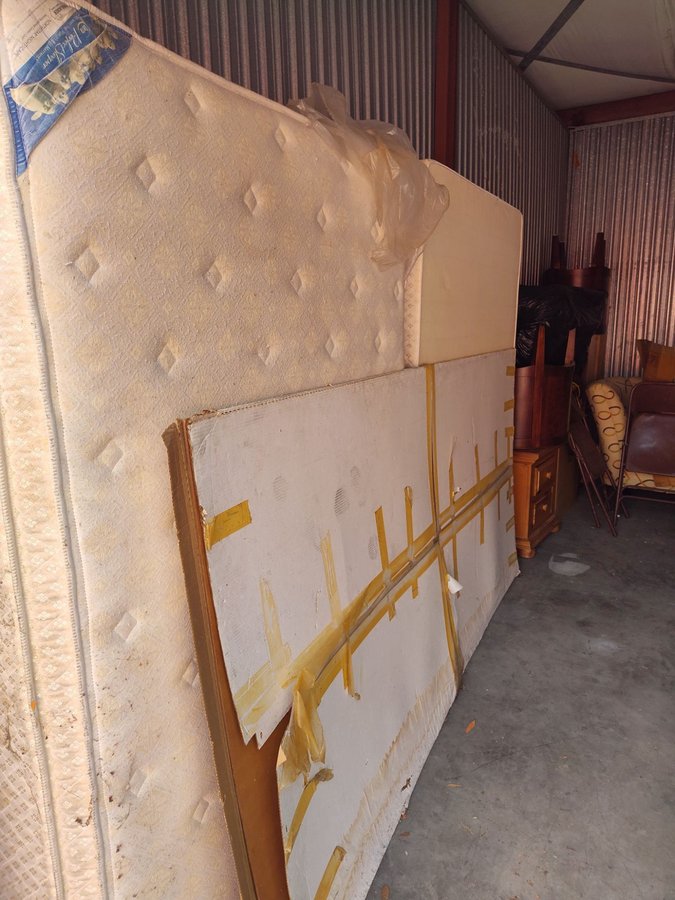 10 x 20 storage unit in Brandon, FL