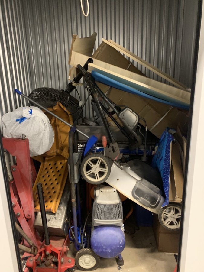 4 x 5 storage unit in Bradenton, FL