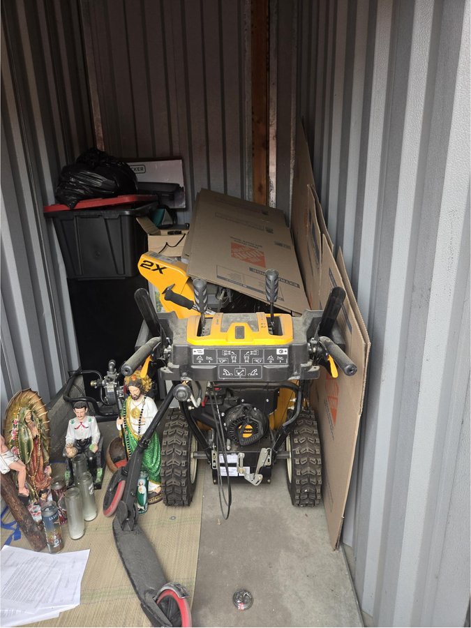 5 x 10 storage unit in Aurora, CO