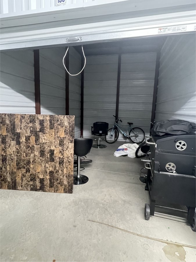 10 x 15 storage unit in Goshen, IN