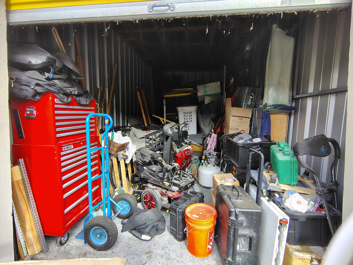 10 x 20 storage unit in Federal Way, WA