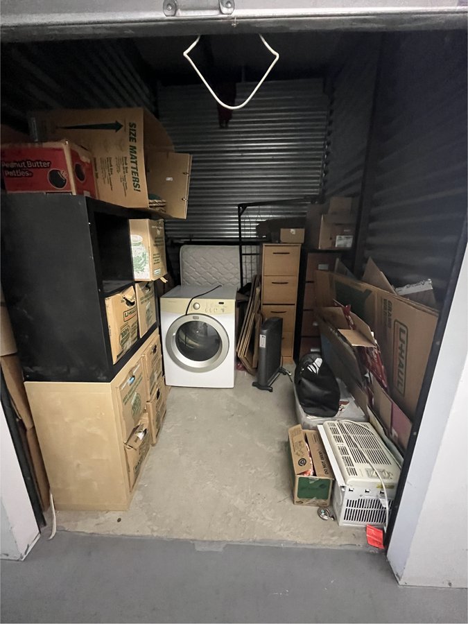 8 x 10 storage unit in Murrieta, CA