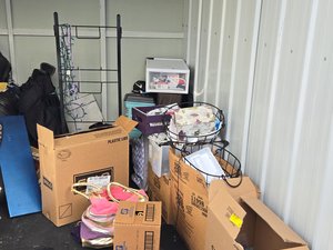 8 x 7 storage unit in Lansing, MI