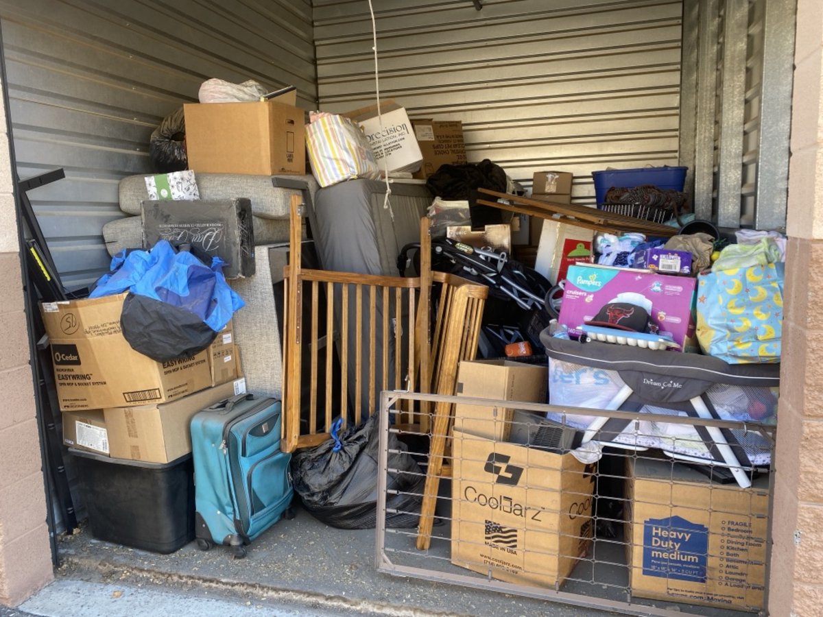 10 x 10 storage unit in Peoria, AZ