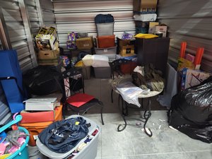 10 x 15 storage unit in Brandon, FL